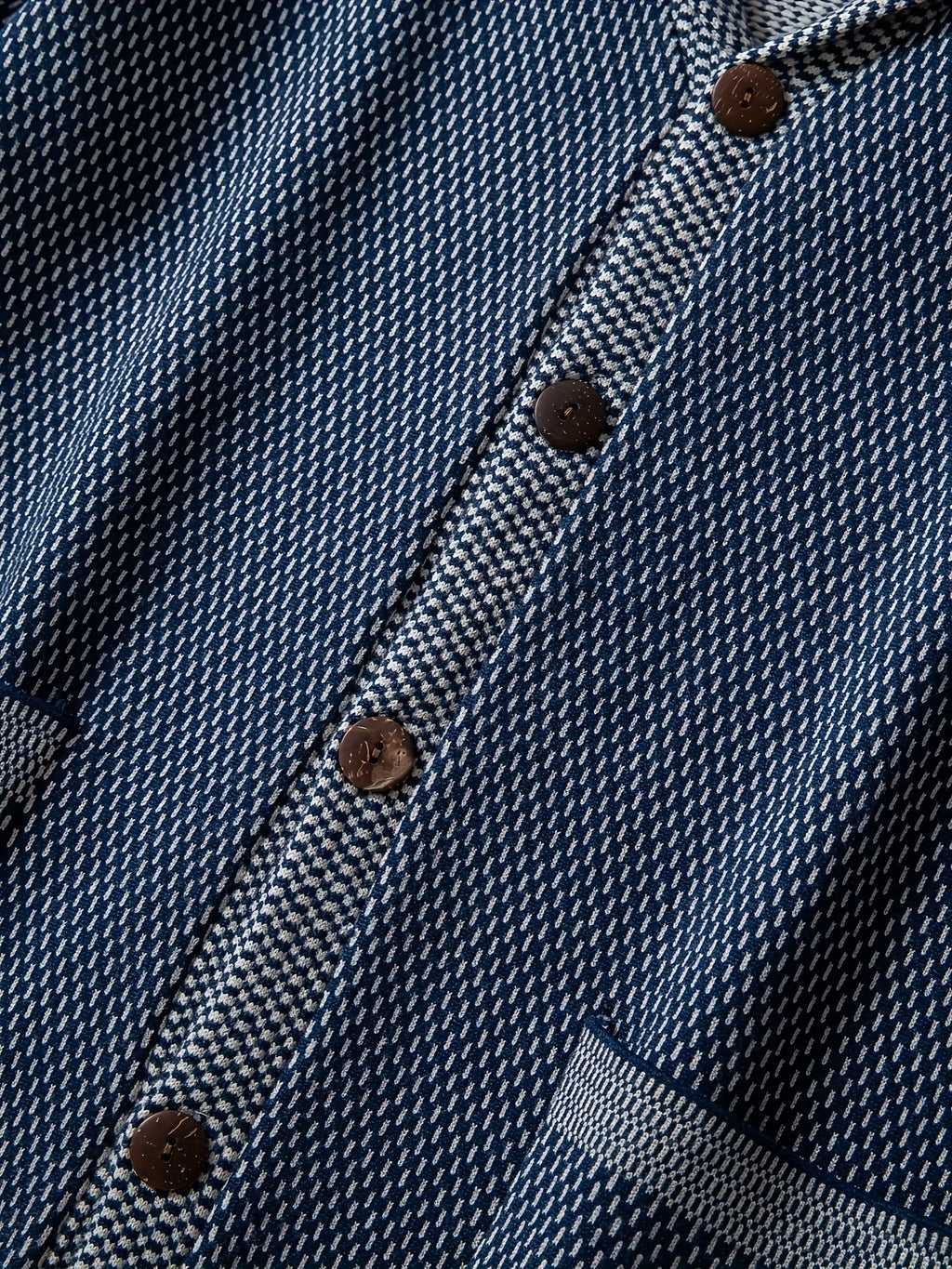 1pc Cardigan Jacquard Décontracté pour Homme - Pull à Capuche et Col en Polyester avec Poches 3D, Couleur Unie, Extensible Moyen, Coupe Régulière pour Automne\u002FHiver, Grande Taille