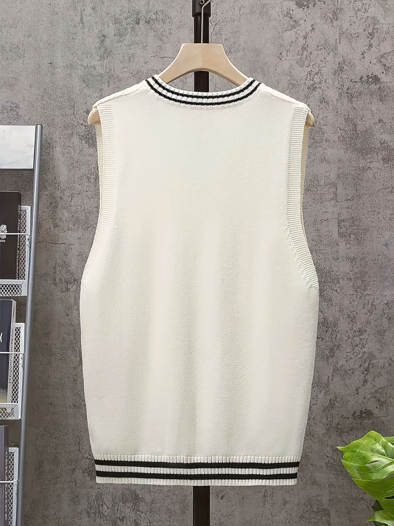 Gilet sans manches en viscose bleue pour homme - Design torsadé décontracté et sportif, col en V, élasticité moyenne, idéal pour la randonnée, les tenues décontractées et les activités de plein air.