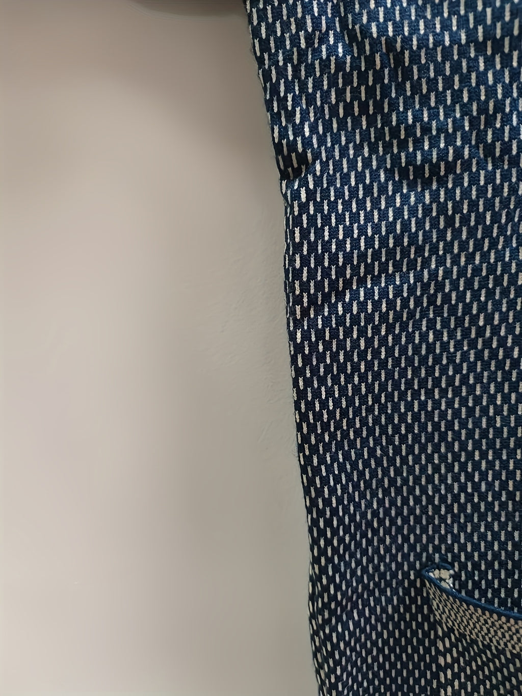 1pc Cardigan Jacquard Décontracté pour Homme - Pull à Capuche et Col en Polyester avec Poches 3D, Couleur Unie, Extensible Moyen, Coupe Régulière pour Automne\u002FHiver, Grande Taille